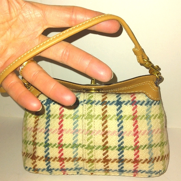 BRAND NEW☆Vintage COACH HAMPTON'S Tattersall Wool Large Capacity 2-Way Baguette - Picture 3 of 16